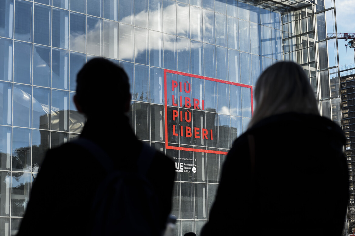 Il problema è dei fascisti. Non nostro