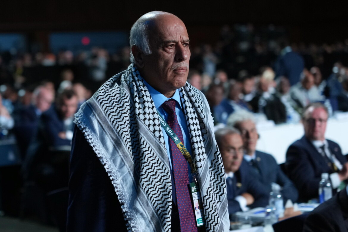 Rajoub: «Israele non viene cacciato dalla Fifa, colpa di Infantino»